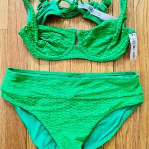 Victoria's Secret Green High-Waisted Bikini with Textured Fabric